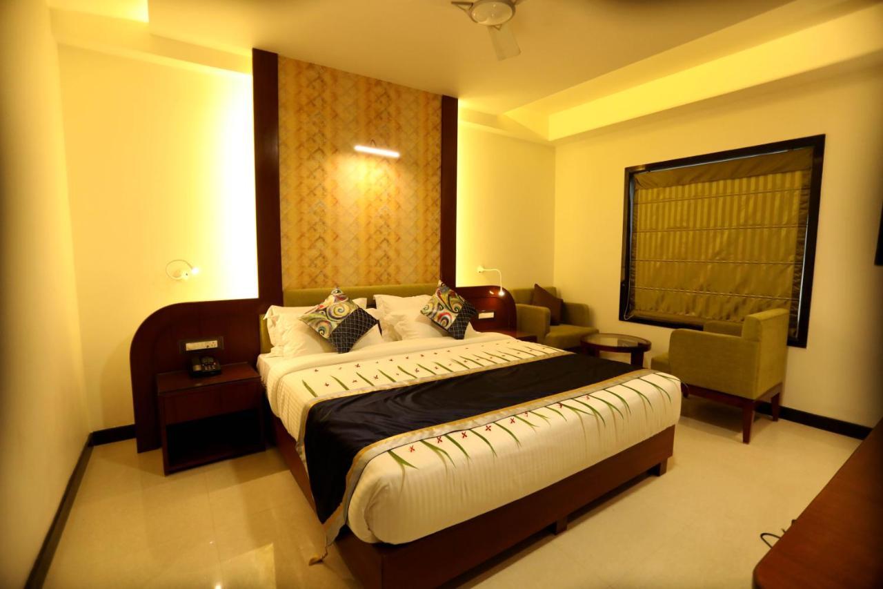 The Pinnacle Inn Sarnath Varanasi Exterior foto